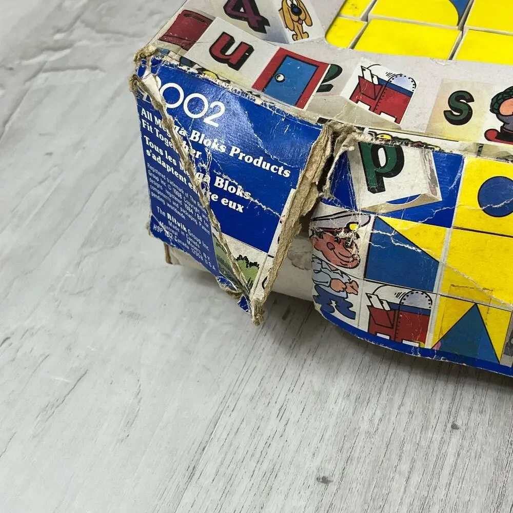 Vintage 1988 Ritvik Mega-Bloks 9002 Learning Cubes Alphabet